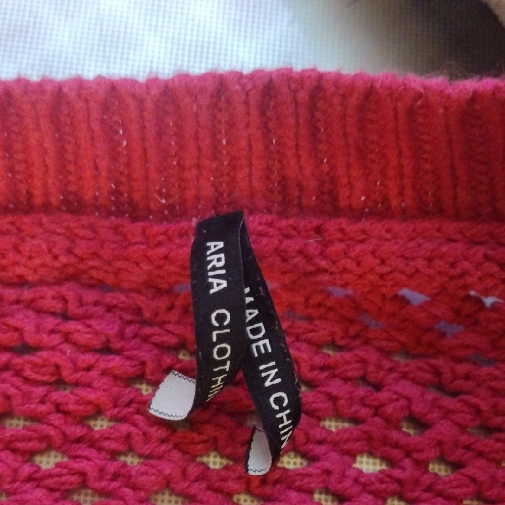 Pink Crew Neck Sweater with Ribbed Texture - Picture 3 of 3